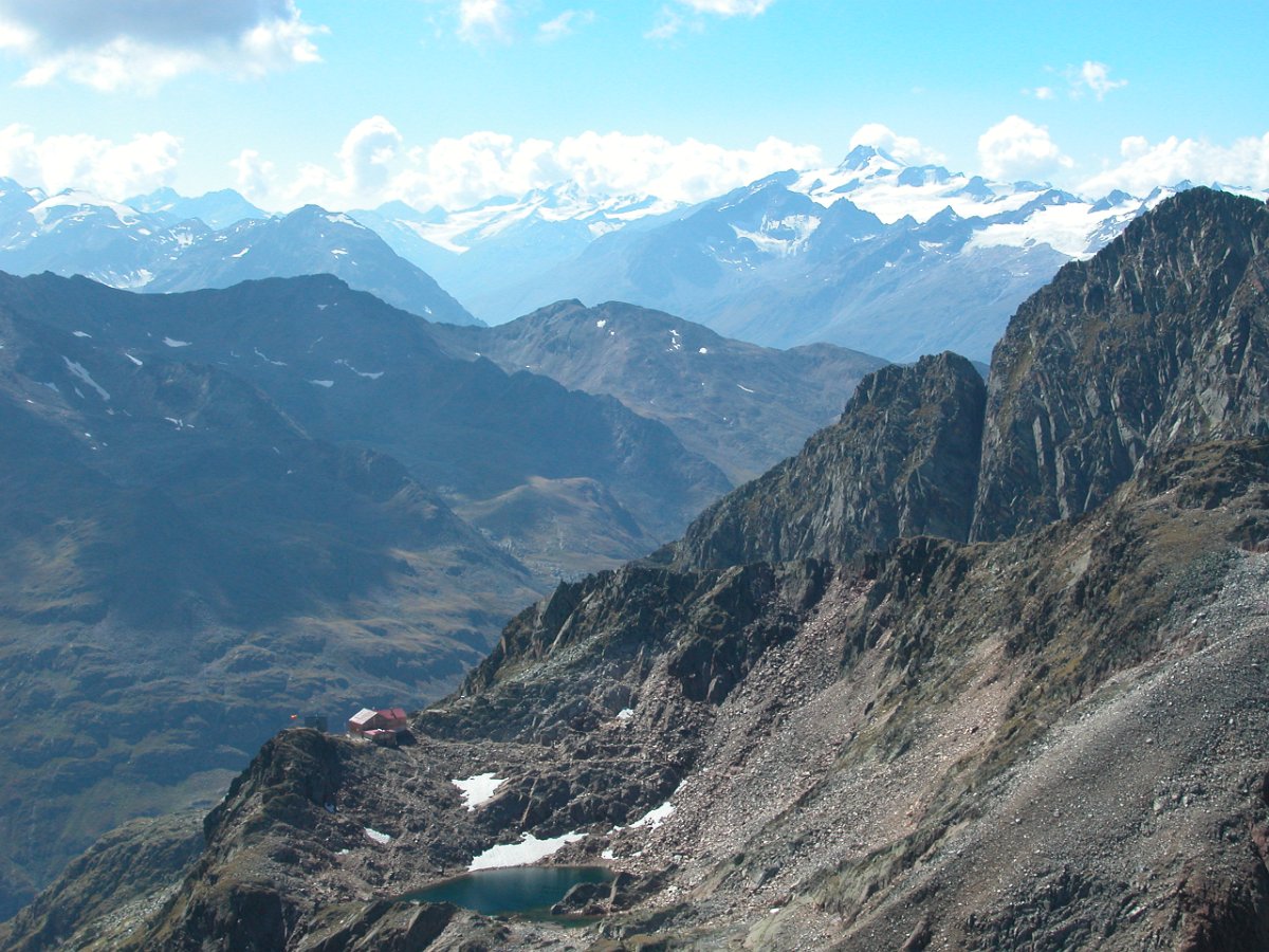 Dscn6750.jpg - Eine weitere Hütte im Stubai.
