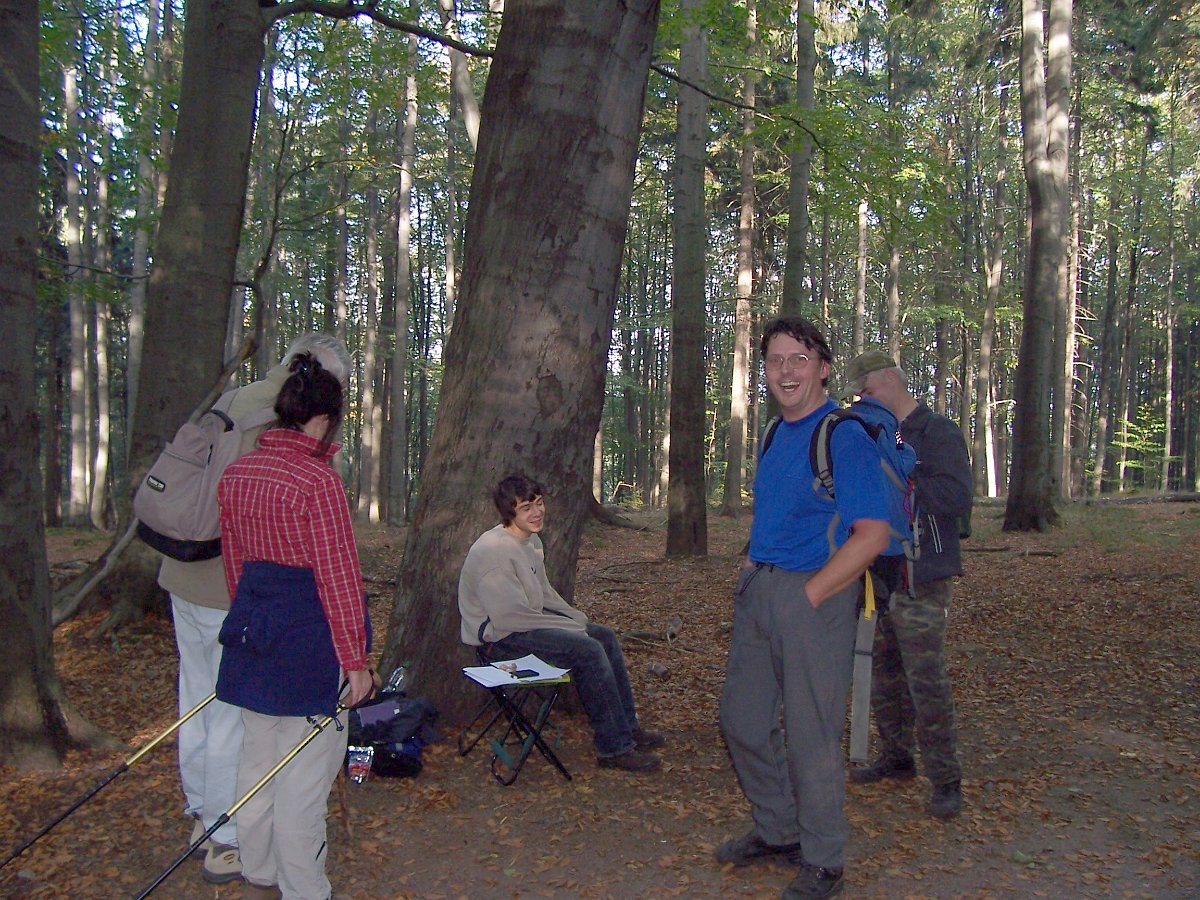 100_1769.JPG - KP 4 auf dem Reitsteig hat Erik im Griff.