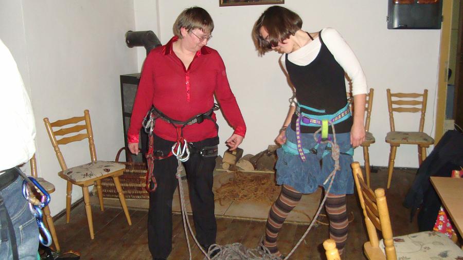 DSC01943.JPG - Das Spiel zum Bergfest war eine tolle Idee.