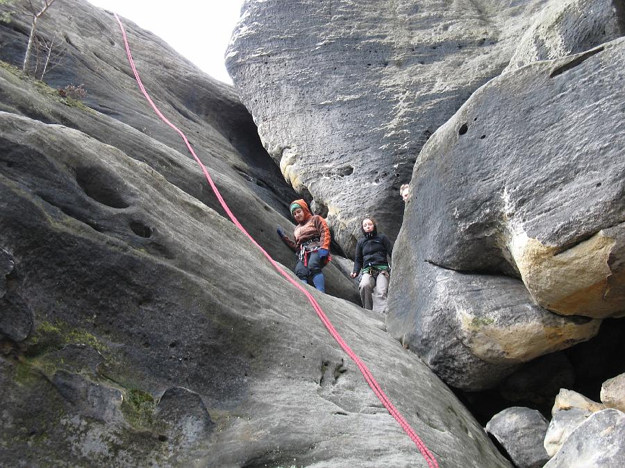 IMG_9468.JPG - Es war eine Freude für alle Teilnehmer. "Auf diese Erste gibts ne Gerste!", wie Genia dichtete und Hansi schrieb.